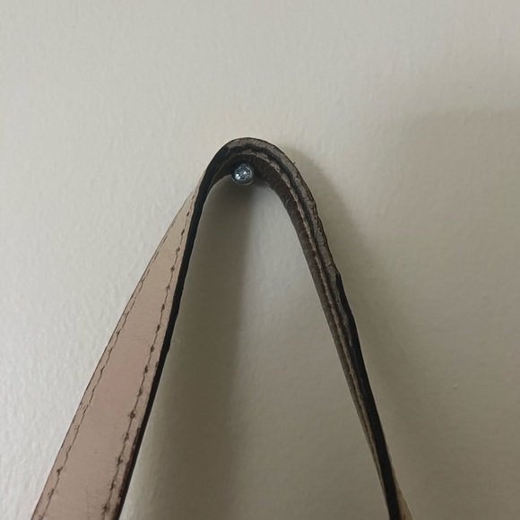 Michael Kors Handbag 👜 (shoulder) - Picture 5 of 11